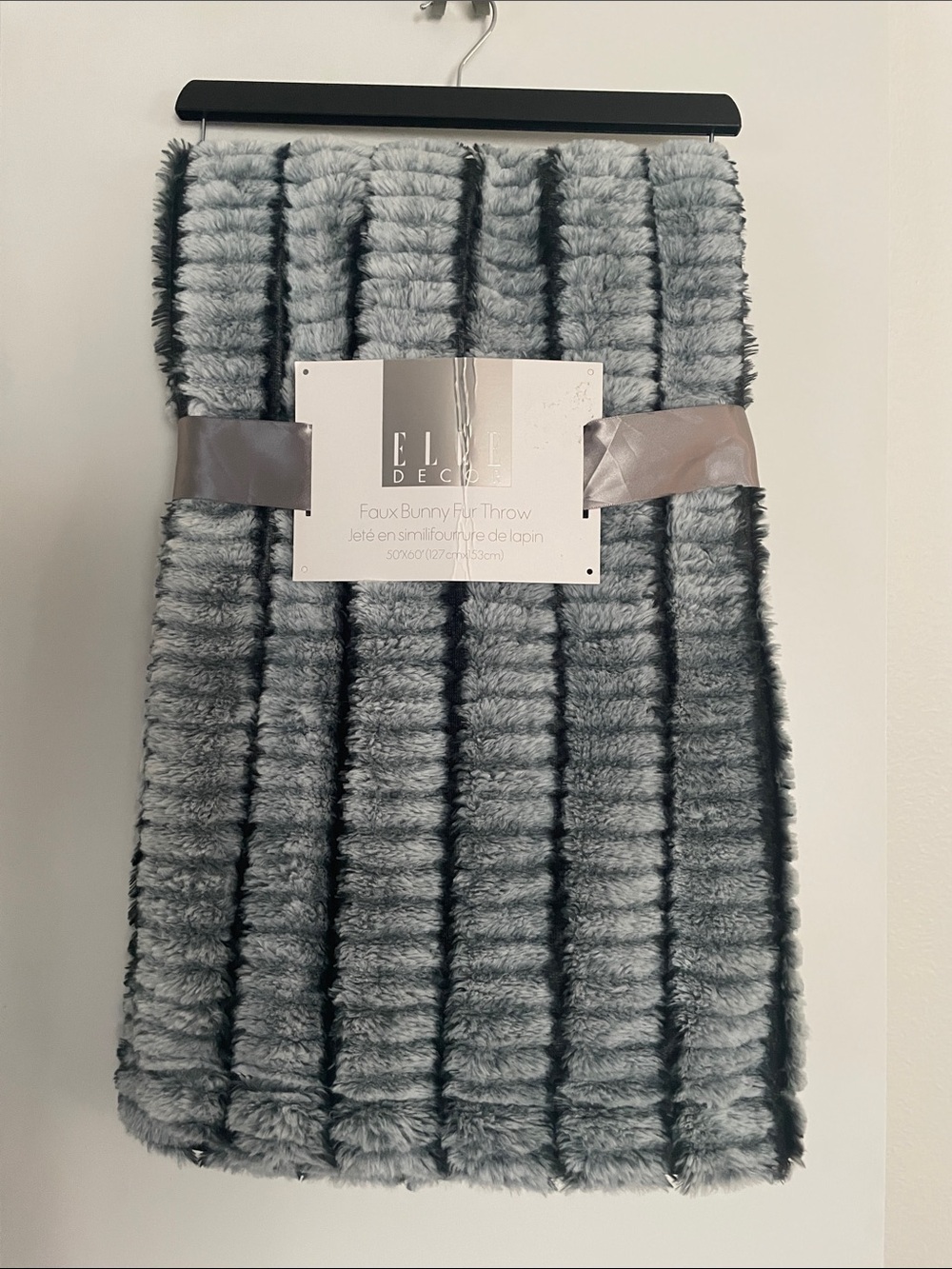 Elle Decor MCM Faux Fur Home Accent Throw Blanket Blue/Green NWT
